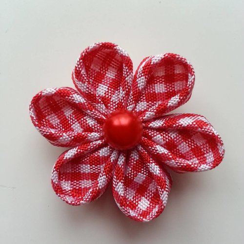 Fleur tissu à carreaux blanc et rouge 4 cm  petales ronds 