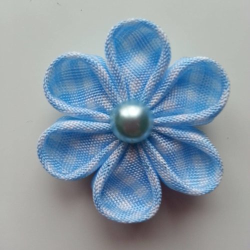 Fleur tissu à carreaux blanc et bleu ciel 4 cm  petales ronds 
