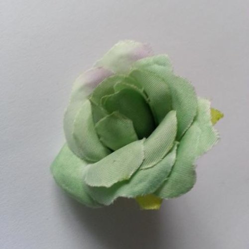 Rose  artificielle en tissu de 35mm verte