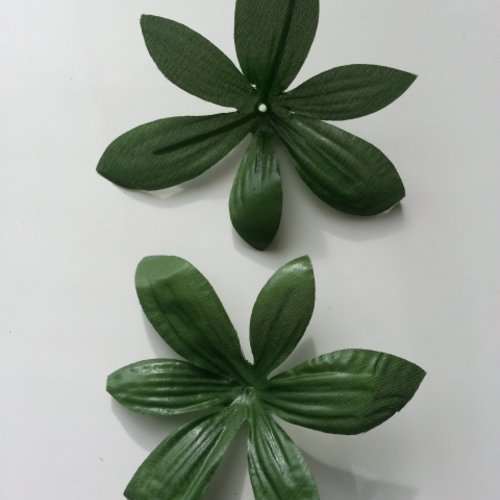 Lot de 2  feuilles artificielles en tissu  vertes  90mm