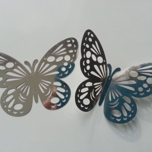 Grand  papillon  3d   en plastique 11.5*8 cm argent