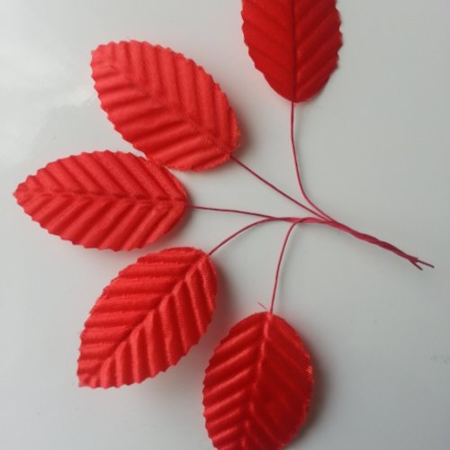 5 feuilles artificielles 30 x 50mm rouge