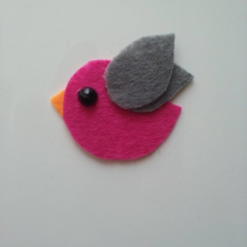 Petit oiseau en feutrine rose fuchsia et gris   45**35mm