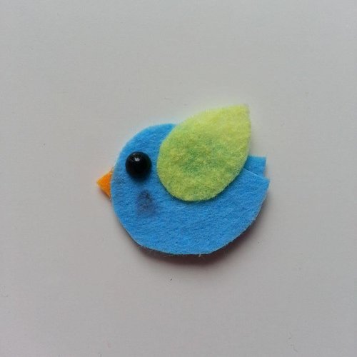 Petit oiseau en feutrine bleu et jaune  45**35mm 