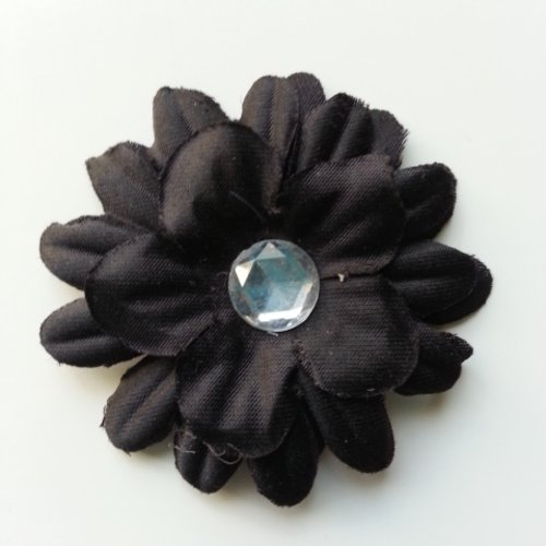 Fleur marguerite en tissu noir 55mm