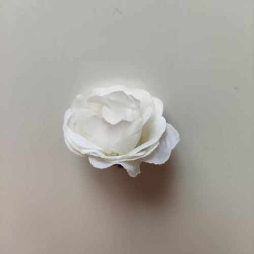 Fleur artificielle en tissu blanc 30mm