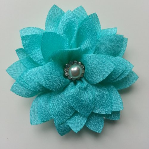 Fleur en tissu centre perle et strass 55mm vert