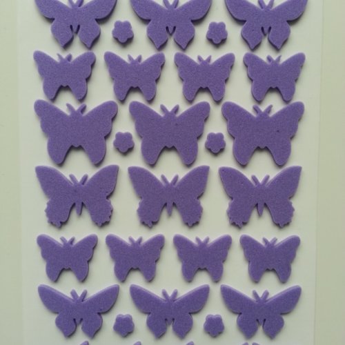 Planche de 30 papillons et 6 fleurs  en mousse autocollant  mauve