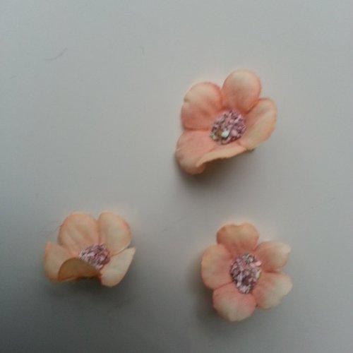 Lot de 3 fleurs artificielles en tissu 25mm  peche
