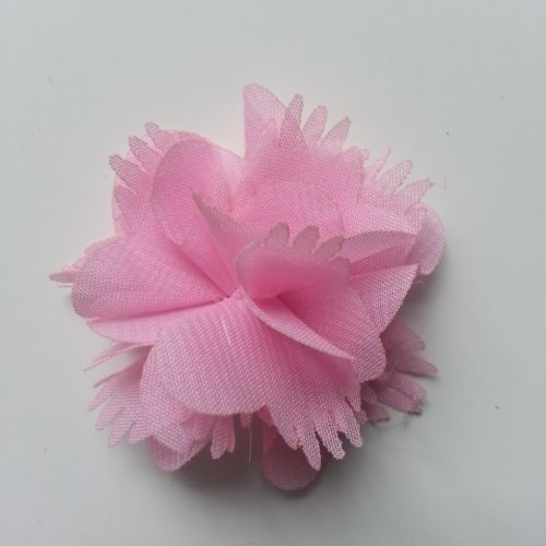 Petite fleur en tissu rose  4,5cm