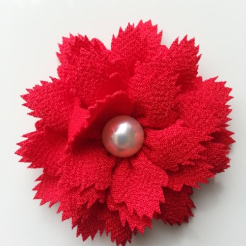 Fleur en tissu centre perle 60 mm rouge