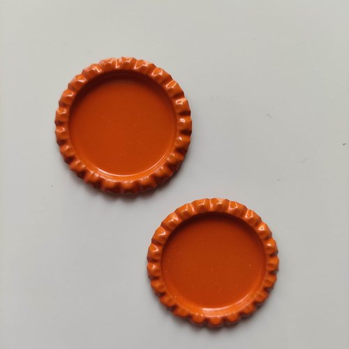 Lot de 2 capsules  en métal pour cabochons de 25mm orange