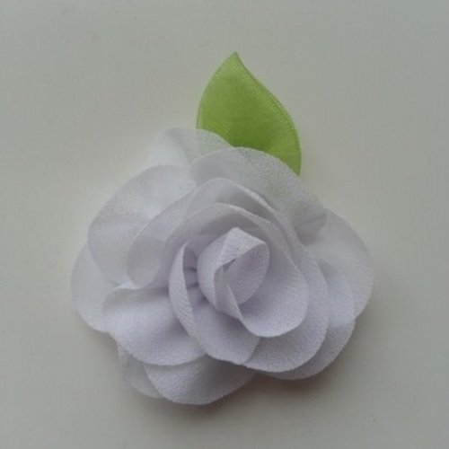 Fleur en mousseline avec feuille blanc  50mm