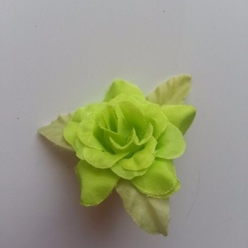 Fleur et feuilles en tissu vert  40mm