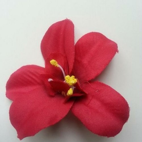 Orchidée artificielle en tissu rouge