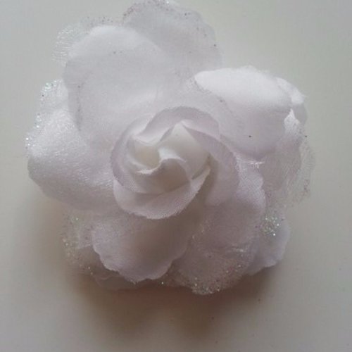 Rose  en tissu pailletée  blanc 70mm