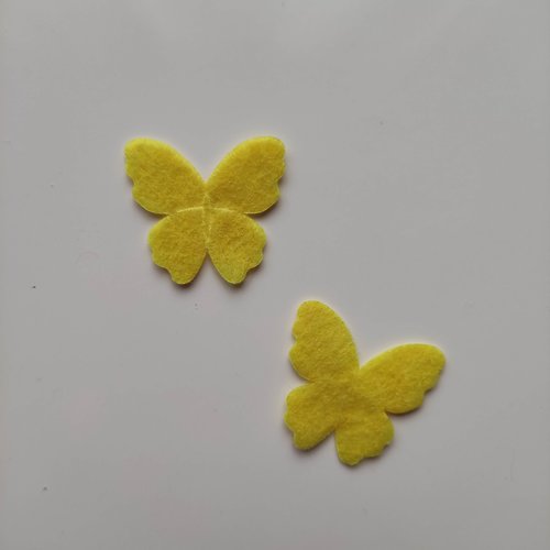 Lot de 2 appliques papillons feutrine 22*25mm jaune