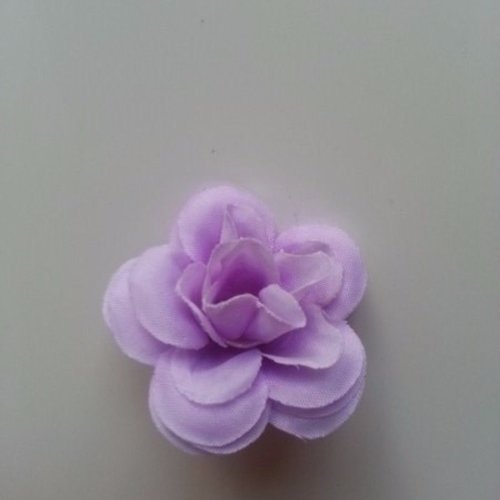 Fleur  en tissu mauve 40mm