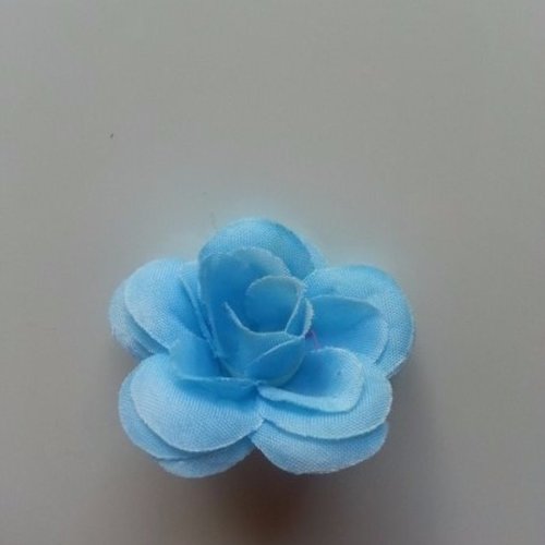 Fleur  en tissu bleu 40mm