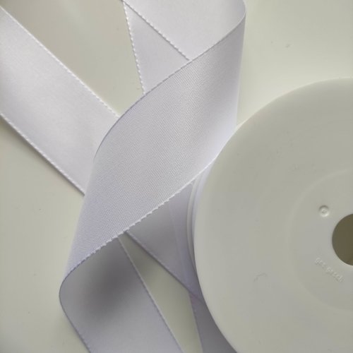 Un mètre de ruban polyester blanc   40mm