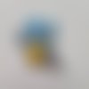 Cabochon stitch bébé en résine  avec paillettes etoiles shaker bleu et jaune 45*45mm