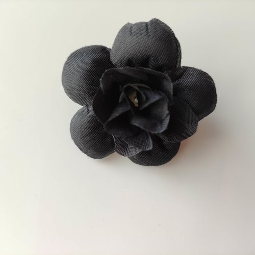 Fleur  en tissu noir 40mm