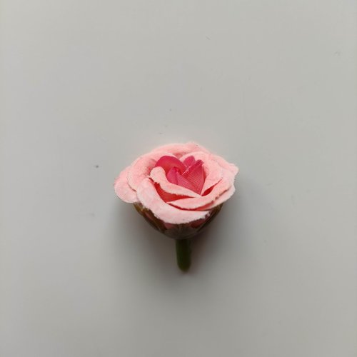 Petite rose en tissu 20mm saumon