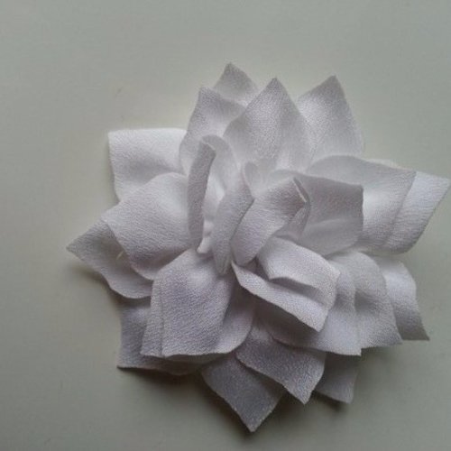 Fleur en tissu blanc 70mm