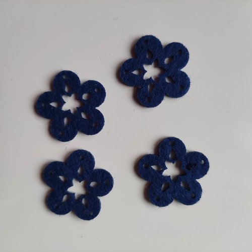 Lot de 4 fleurs en feutrine   bleu marine  30mm