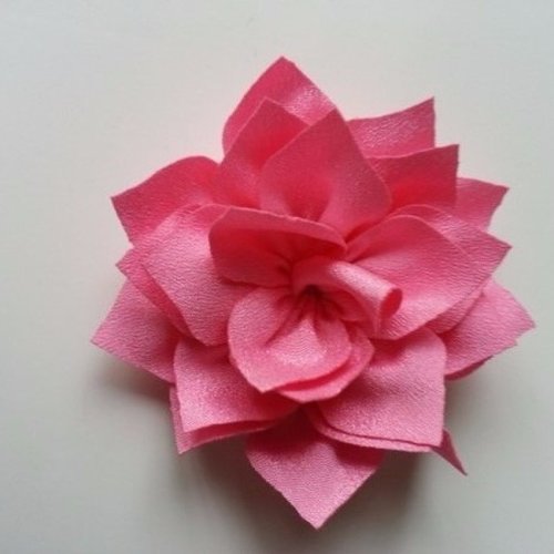Fleur en tissu rose saumoné 70mm