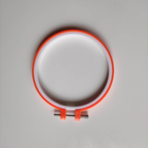 Tambour, cercle  à broder en plastique 12cm