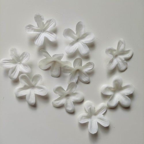 Lot de 10 fleurs tissu ivoire 40mm