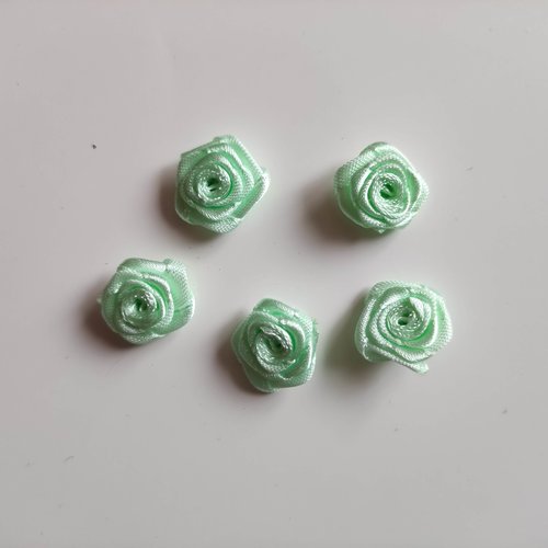 Lot de 5 mini rose en satin 15mm vert clair