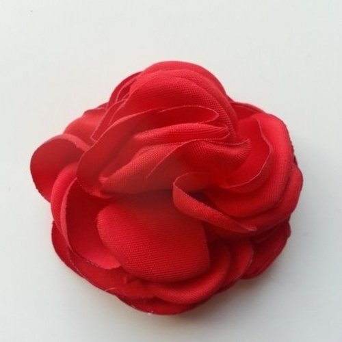 Fleur en satin de soie 50mm rouge