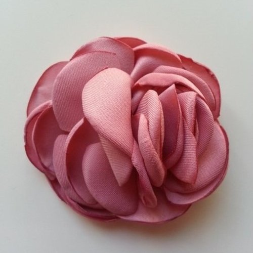 Fleur en satin de soie 50mm vieux rose