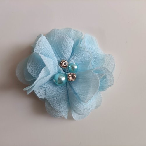 Fleur mousseline perle et strass  bleu ciel  55mm