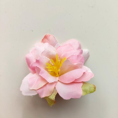 Fleur artificielle en tissu rose clair 50mm