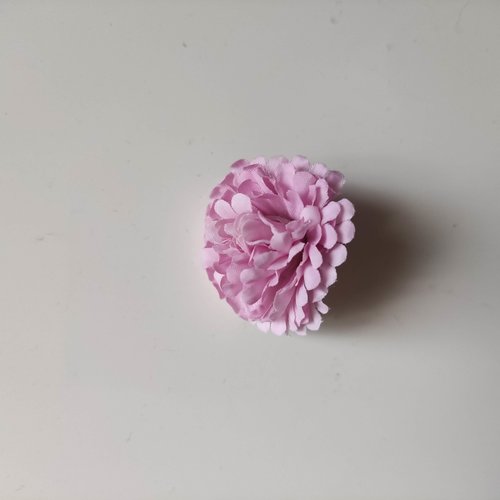 Fleur en tissu mini oeillet de 30mm lilas