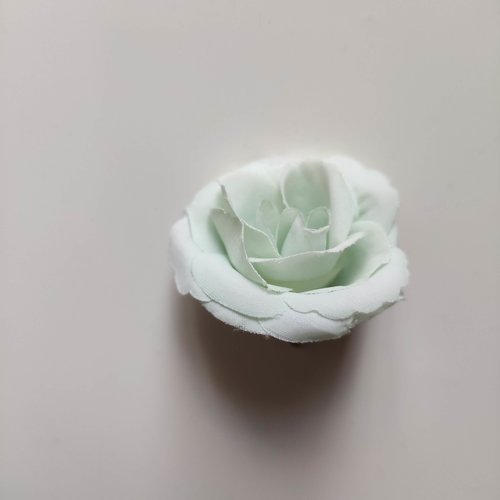 Fleur  en tissu  40mm vert