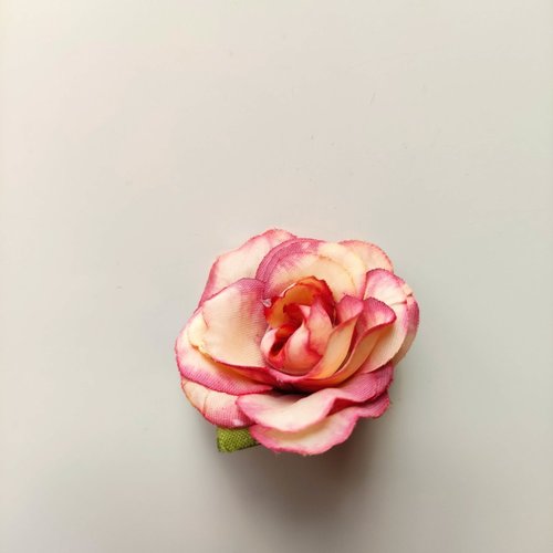 Fleur  en tissu  40mm peche et rose fuchsia