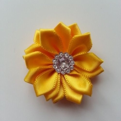35mm fleur  en ruban de satin avec strass jaune