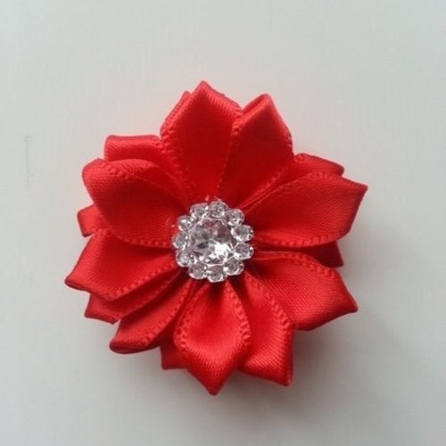 35mm fleur  en ruban de satin avec strass rouge