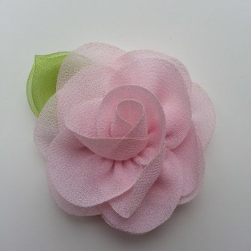 Fleur en mousseline avec feuille rose pale 50mm