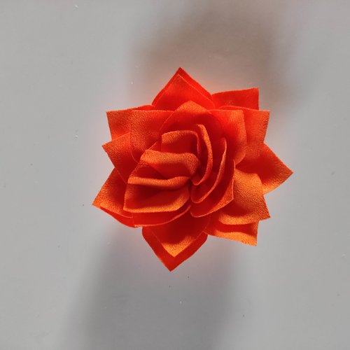 Fleur en tissu orange 70mm