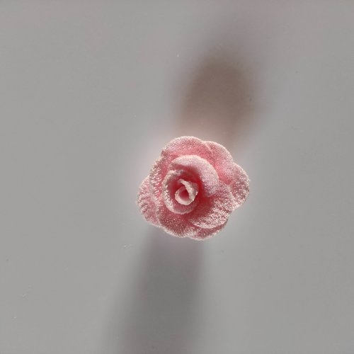 Petite fleur en tissu 25 mm rose