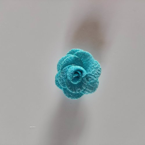 Petite fleur en tissu 25 mm bleu turquoise