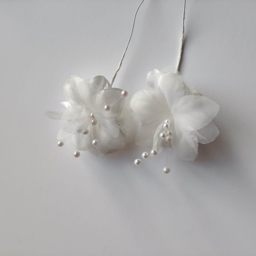 Lot de 2 fleurs artificielles en tissu blanc tige perlées sur tige 50mm