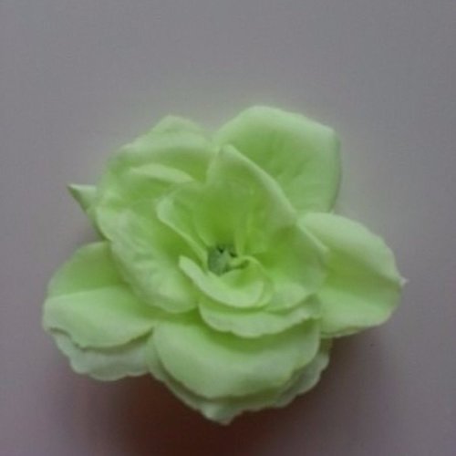 Fleur en tissu de 70mm verte