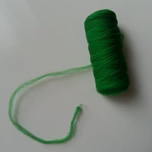 Bobine de fil de nylon  pour la fabrication de fleurs ou de papillon en nylon vert