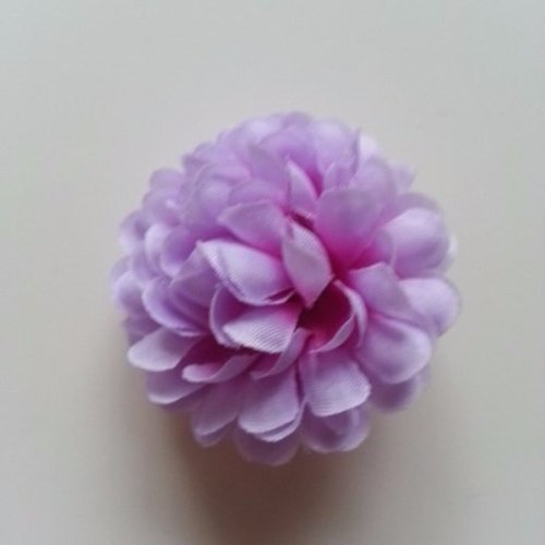 Fleur  pompon en tissu mauve 50mm